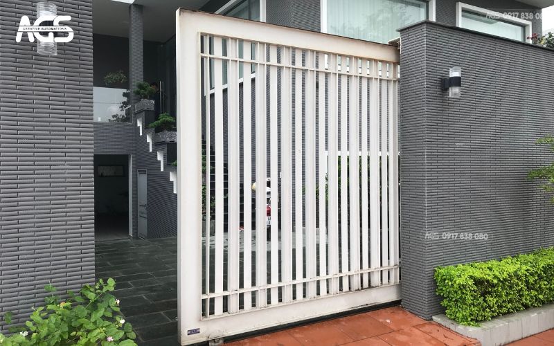 Lắp thêm mô tơ điện để thành cổng tự động