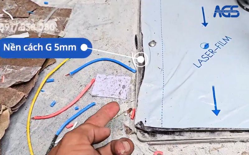 Đế âm sàn lắp cao hơn nền 5mm