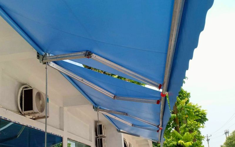 Loại mái di động quay tay là sản phẩm phổ thông, được sử dụng rộng rãi