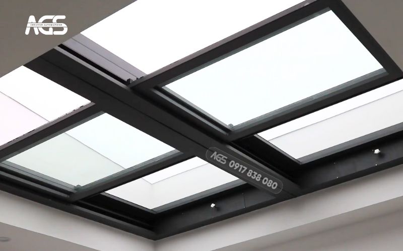 Nhiều hệ mái kính tự động hoạt động thông qua cảm biến.