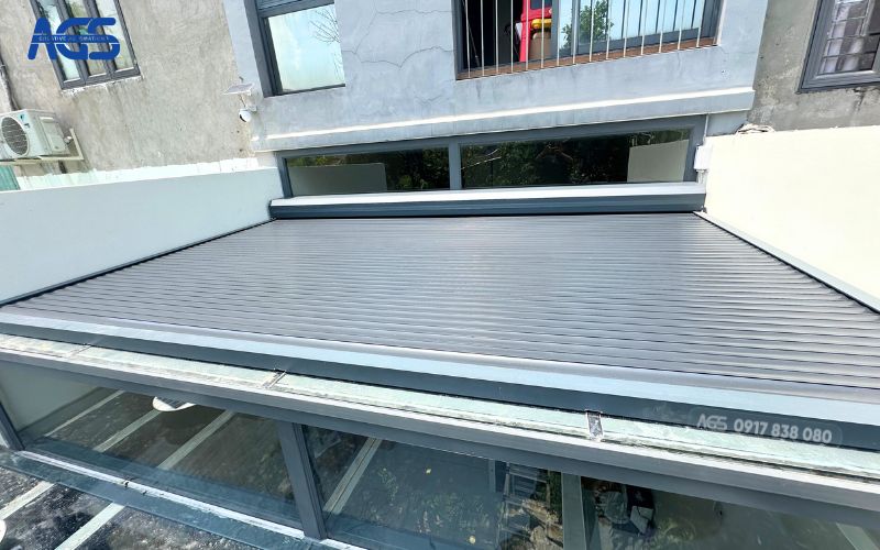 Từng thanh nhôm vuông thành sắc cạnh, tạo tính thẩm mỹ cao