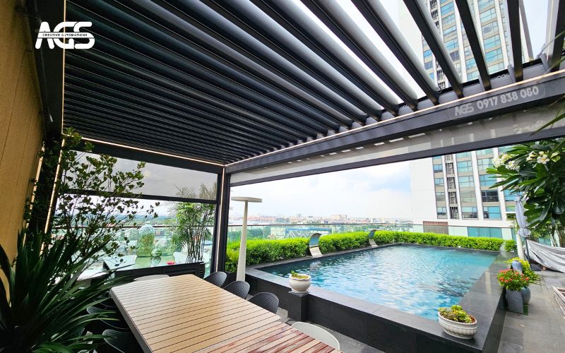 Chòi nhôm kết hợp 2 sản phẩm mái nhôm và mành mát của AGS.