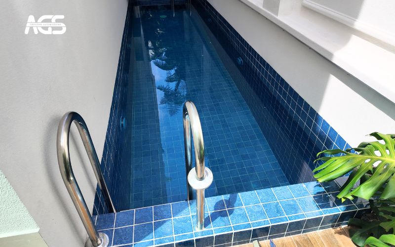 Mành cuốn được lắp đặt tăng tính thẩm mỹ cho hồ bơi