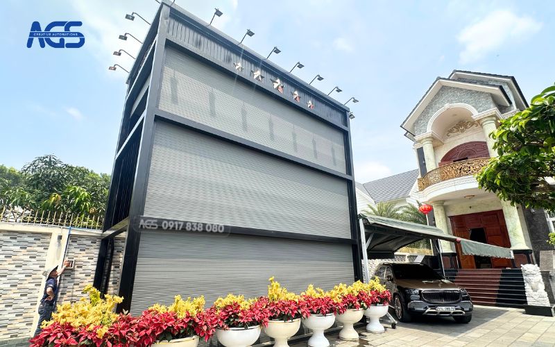Sàn nâng xe hơi TP HCM chống nắng mưa 100%