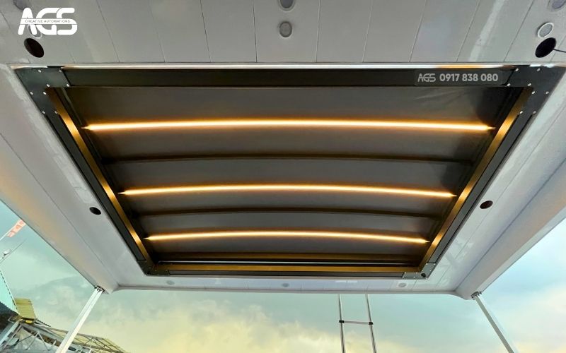 Sản phẩm tích hợp đèn Led cực kỳ hiện đại.