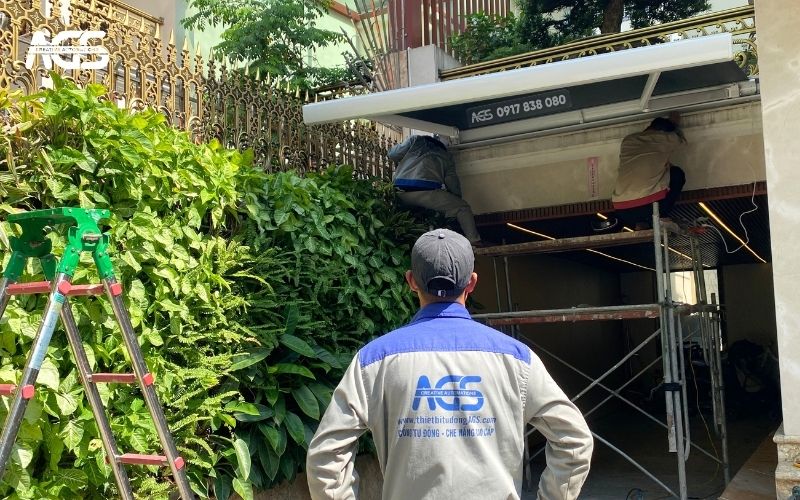 Đội ngũ AGS thần tốc lắp 2 mái che trong 1 ngày.