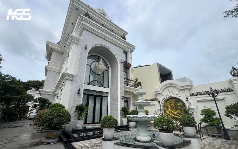 Căn biệt thự sang trọng kiêm xưởng may của Chú Cảnh tại Dĩ An